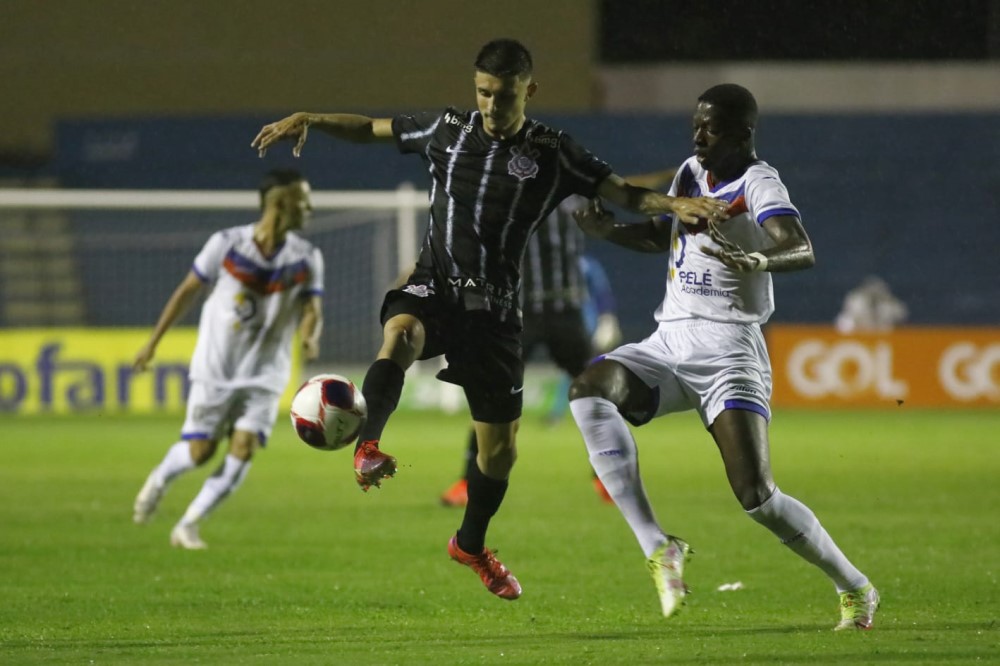 Corinthians vence Resende na estreia pela Copa São Paulo de Futebol Júnior