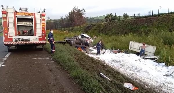 Cinco pessoas da mesma família morrem em acidente na BR-376, em Ponta Grossa