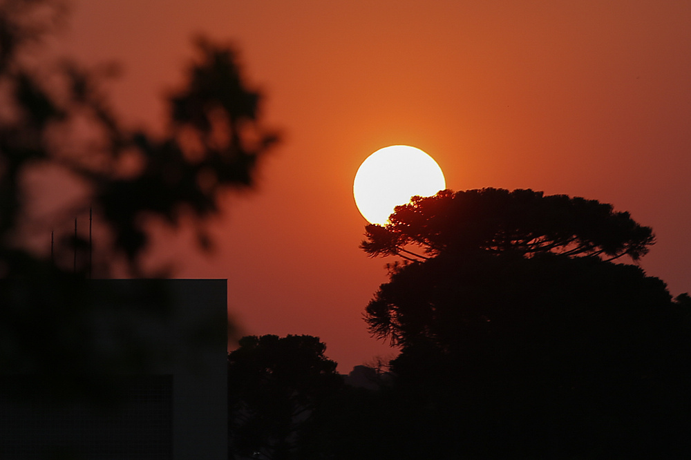 Onda de calor não será tão intensa no Paraná, diz Simepar