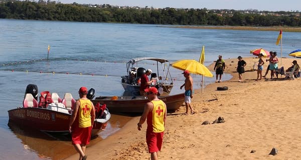 Rios também oferecem riscos de afogamento, alerta Corpo de Bombeiros